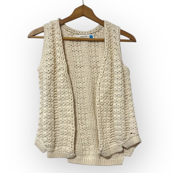 Anthropologie Sweaters - Anthropologie sparrow crochet knit vest cream
Small